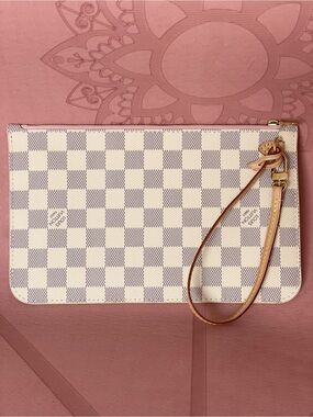 Authentic Louis Vuitton Damier Azur Neverfull Pouch MM/GM wristlet